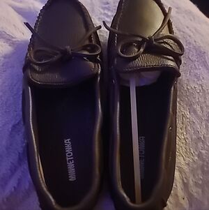 Minnetonka Women's Dark Brown Moccasins